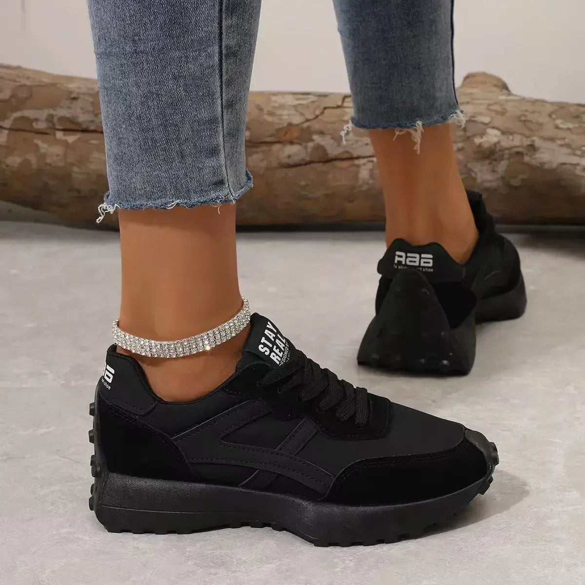 Women Sneakers Leather Luxury Platform Shoes New Fashion Leisure Light Anti-slip Black Running Shoe Fashion Designer Women Shoes