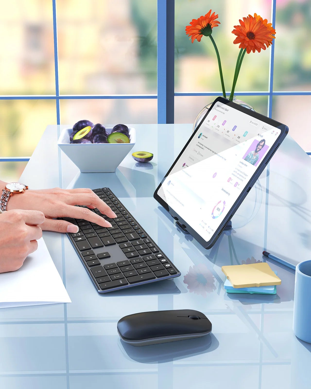 Seenda Wireless Bluetooth Keyboard and Mouse Combo Multi-Device Rechargeable Slim Keyboards and Mice for Win MacBook Pro Air
