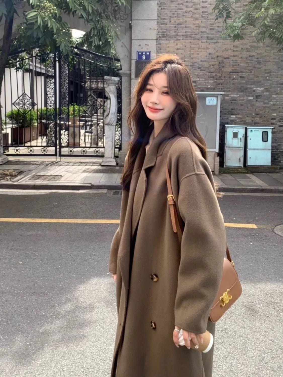 2024 New French Winter Romantic Temperament Women's Sweet and Fresh Woolen Coat Jacket Long Casual High-end Coat for Women