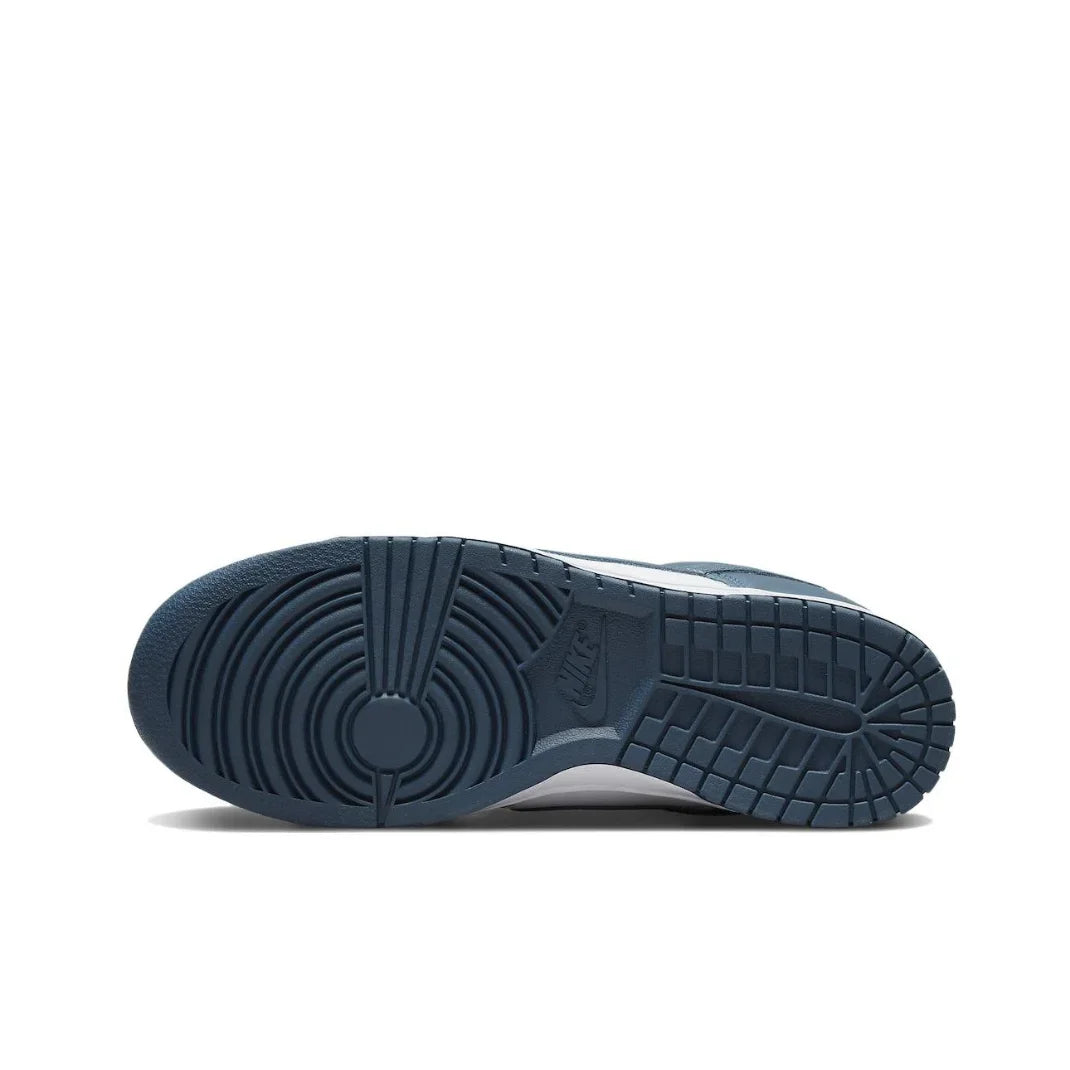 NIKE Original Men's and Women's shoes New Arrival DUNK LOW Sneakers Anti-slip and wear-resistant plate shoes